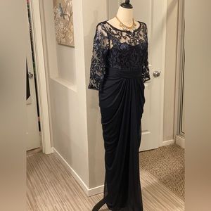 Adrianna Papell long sequin lace black dress. Size 12